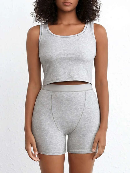 Leisure Solid Scoop Tank Top