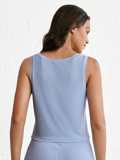 Leisure Solid Scoop Tank Top