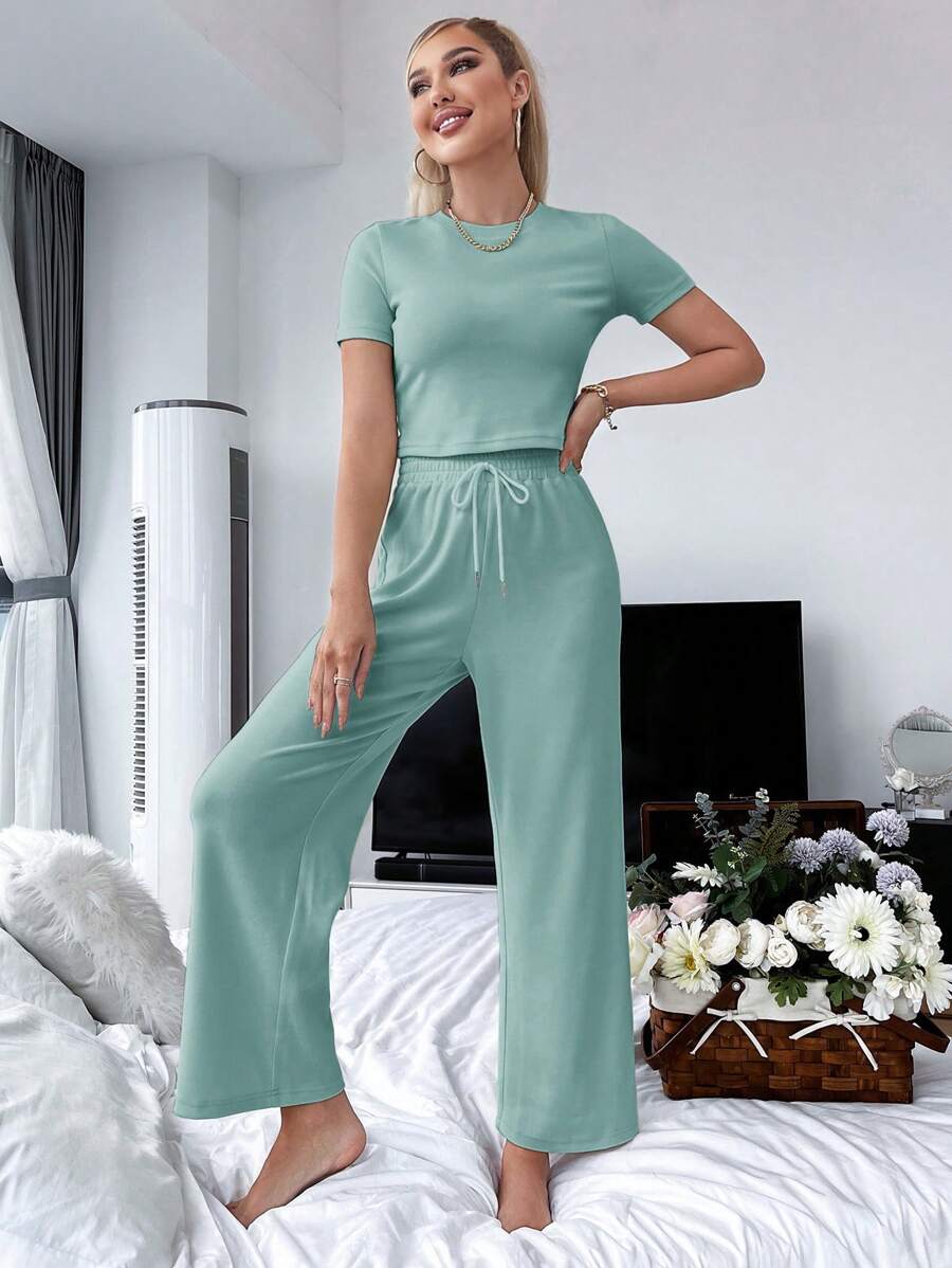 Solid Tee And Pants Lounge Set Light Green