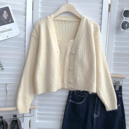 Long-Sleeved Knitted Cardigan With One-Piece