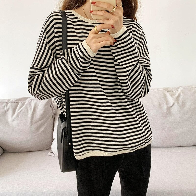 Long Sleeved Striped Sweatshirt For Women Black